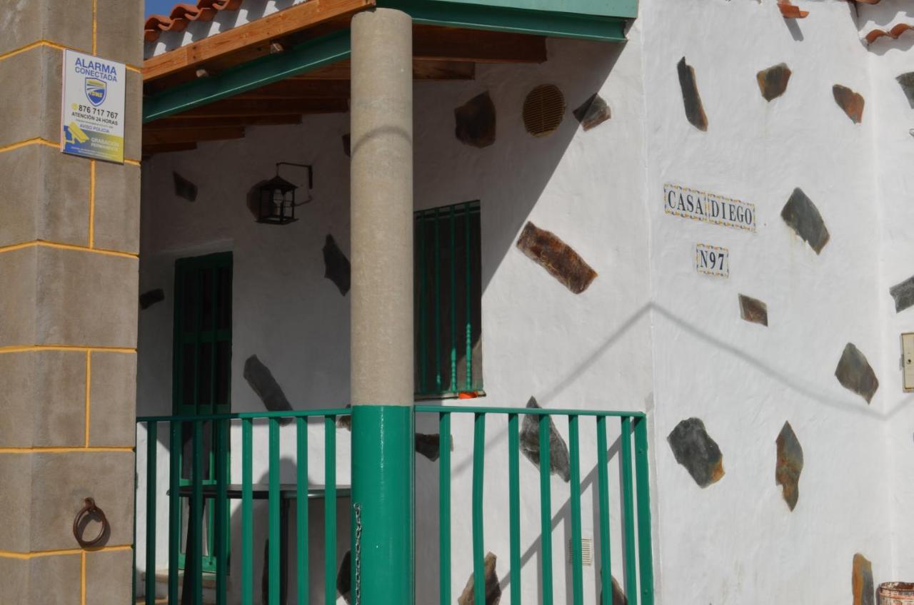 San Bartolomé Casa De Diego Y Mela מראה חיצוני תמונה